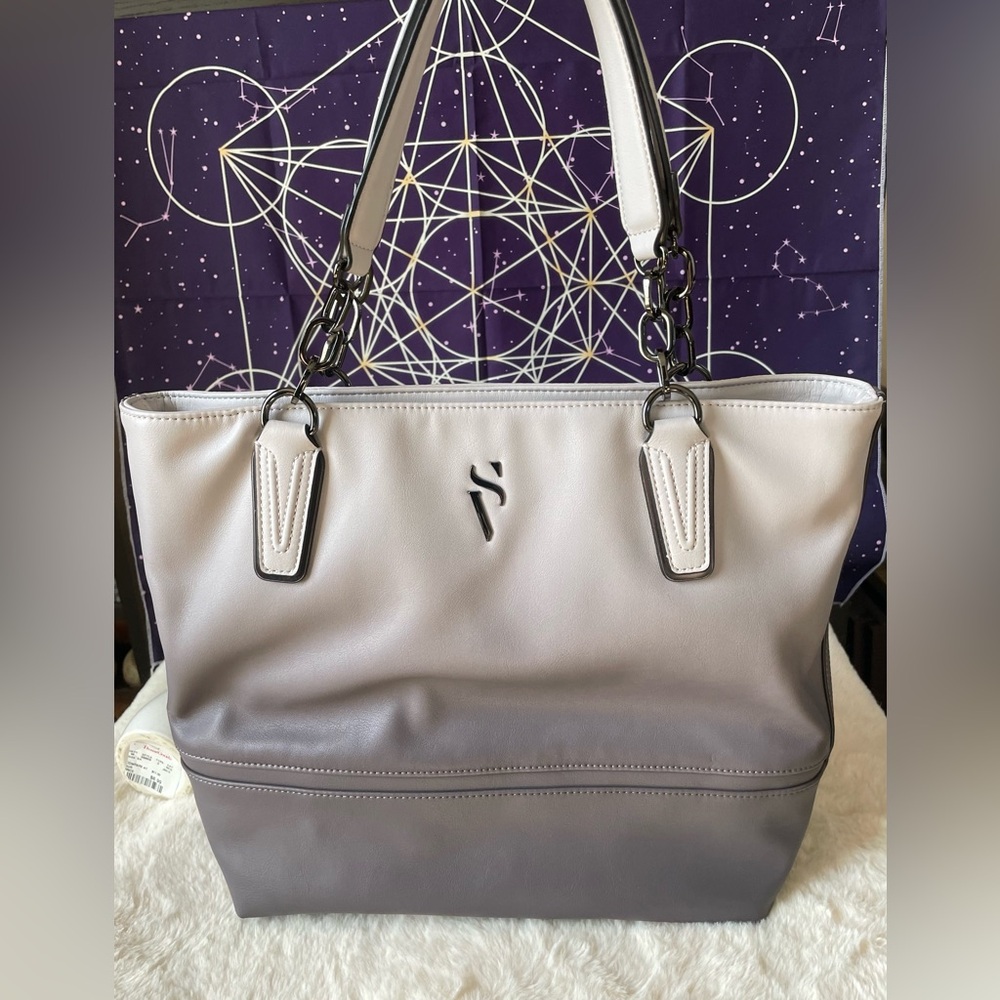 Simply Vera Handbag